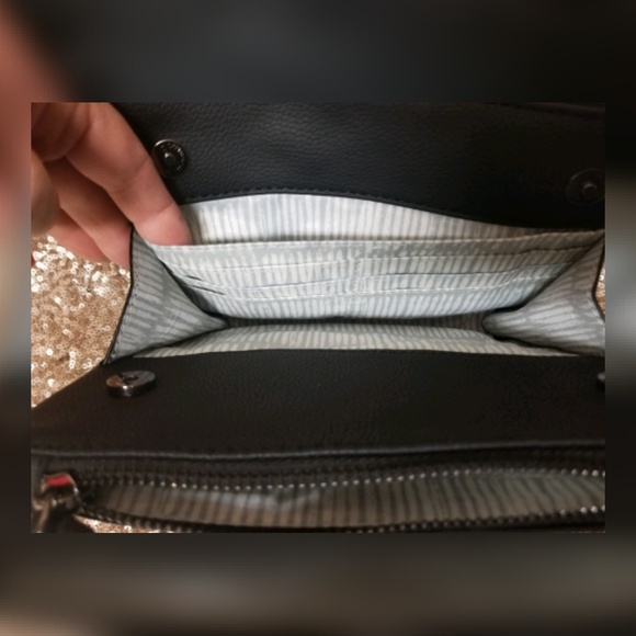 NWOT Gray Studded purse - Picture 5 of 7